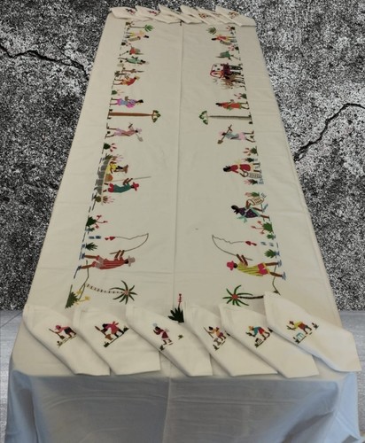 Nappe brodée faite mains ref2 - faite,
