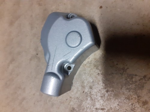 Carter couvercle pompe - couvercle, a