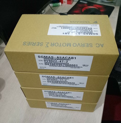 Yaskawa servo motor - ,