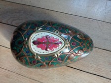 Boîte Forme Oeuf Métal Décor Vert Doré Déco