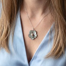Collier fleur nacre perle - collier,