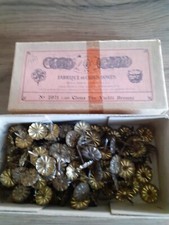 157 ROSACE CLOU  DORE ORNEMENT