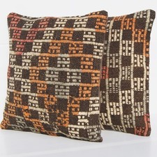 OREILLERS BRODÉS FAIT MAIN