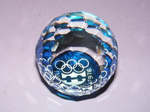 Presse papier boule cristal - presse,
