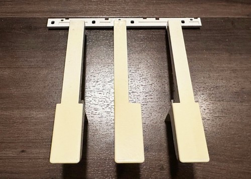 Korg yellow white - korg, d,f,a