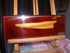 Demi coque de bateau vernis " Blue Nose 1920"