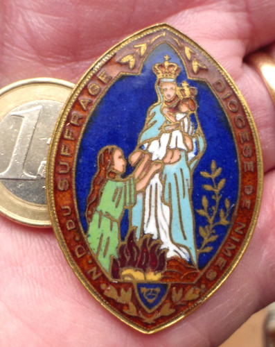 Insigne diocese nimes - nimes, /