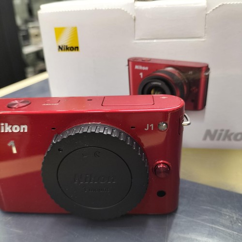 Nikon mirrorless lens - j1, -lens