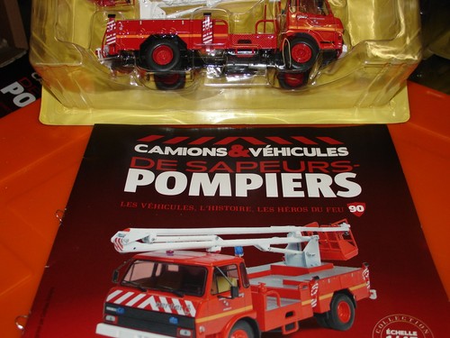Pompiers sur berliet - pompiers,