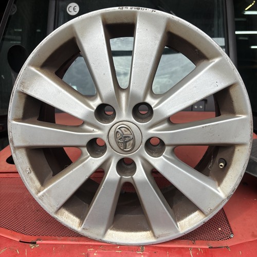 Oem toyota auris avensis - toyota,