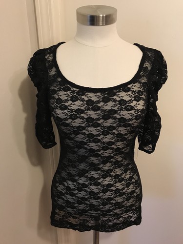 Express puff sleeve lace - *, tee