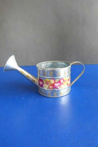 Arrosoir décoré zinc - arrosoir,