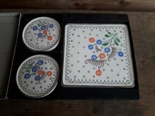 faïence Longwy dessous bouteilles et dessous plat complet