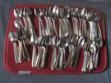 ++"539.21"    LOT DE 100 CUILLERES A CAFE EN METAL ARGENTE  "NON DESARGENTEES"