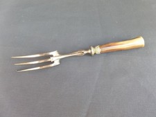 FOURCHETTE A GIGOT en METAL et manche en corne / vintage