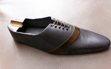 Atypique cendrier en forme de chaussure de Dady