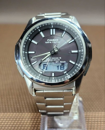 Montre solaire robuste