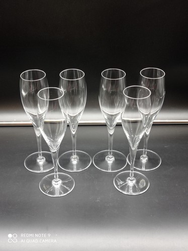 Flutes champagne en - à,