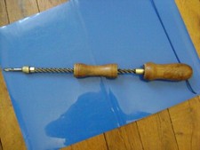 ANCIENNE Imposante DRILLE ,Menuisier ,ébéniste et autre( Perceuse  à mains )46cm