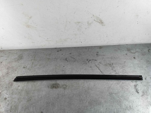 Lr058547 moulure vitre - de, de