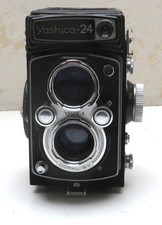 Yashica 24