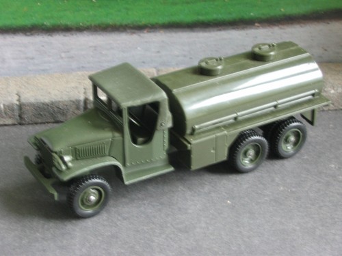Camion citerne gmc militaire - citerne,
