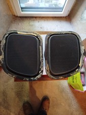 2 haut-parleurs boomer +