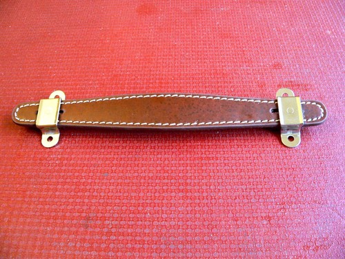 Brown stitched leather - brown, look
