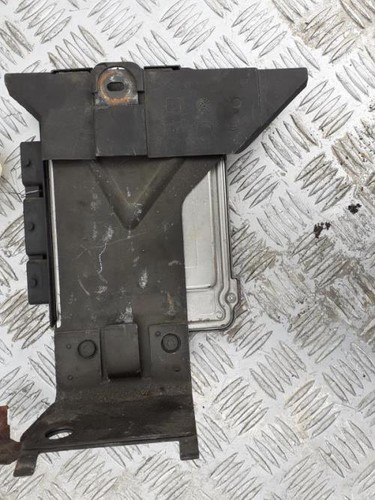 Calculateur moteur renault - calculateur,