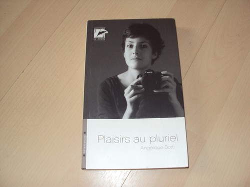 Livre plaisirs pluriel - au,