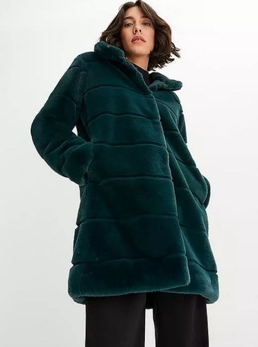 Manteau fourrure - en,