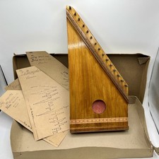 Petite cithare instrument de - petite,