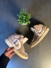 Air Jordan 1 Mid SE “Tan