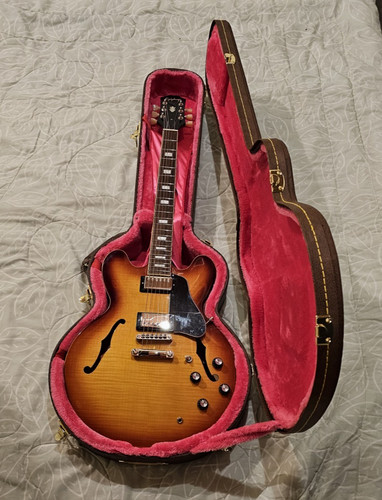 Epiphone inspired gibson es - by,