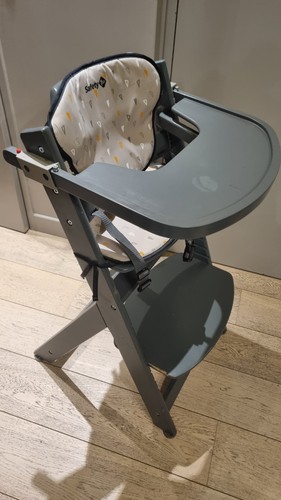 Chaise haute bébé - haute, enfant