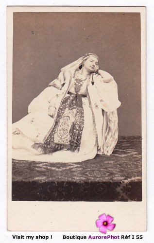 Femme tenue traditionnelle - femme, en