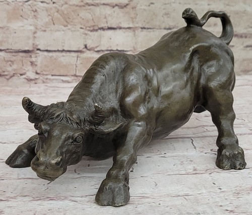 Sculpture bronze taureau - en,