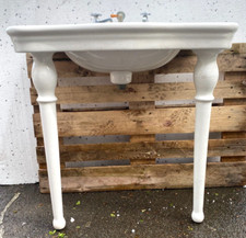 lavabo simple de salle de