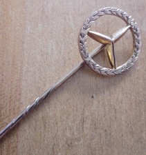 Épingle de cravate dorée à étoile Mercedes Benz