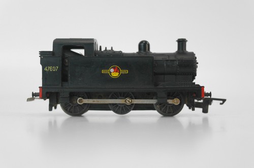 Tri ang t90 jinty tank - 0-6-0,
