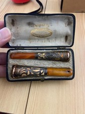 Ancien Fume Cigarette press