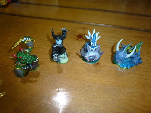 Lot figurines skylanders - lot,
