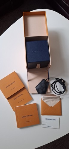 Coffret montre chargeur - montre, et