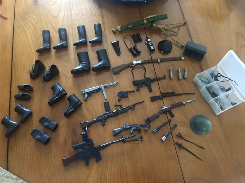 Important lot action joe - joe, armes