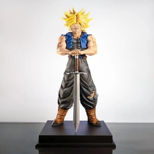 Grande figurine mirai - mirai, trunks