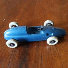 Voiture de course en plastique