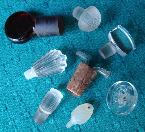 Lot bouchons parfum - de, flacon