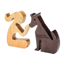 Sculpture de chien en bois