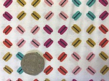 Cuisson Les Macarons Blanc Michael Miller Tissu FQ + Plus 100% Coton 56cmx45cm