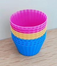 ? 10 pots à entremet - Multicolore ?